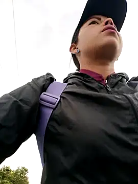 Snapshot of _andrea30 chatting on September 17, 11:34 am andrea30 online show from September 17, 11:34 am