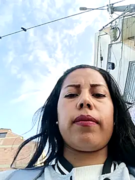 Snapshot of _andrea30 chatting on December 5, 12:15 pm andrea30 online show from December 5, 12:15 pm