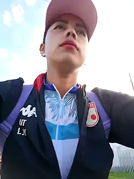 Snapshot of _andrea30 chatting on March 22, 12:46 pm andrea30 online show from March 22, 12:46 pm