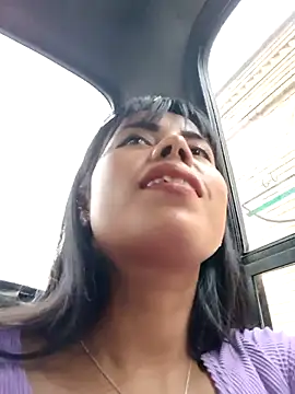 Snapshot of _andrea30 chatting on March 6, 6:48 pm andrea30 online show from March 6, 6:48 pm