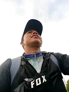 Snapshot of _andrea30 chatting on December 2, 11:12 am andrea30 online show from December 2, 11:12 am