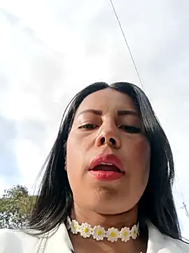 Snapshot of _andrea30 chatting on November 11, 12:11 pm andrea30 online show from November 11, 12:11 pm