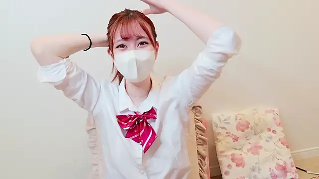 chat MIYU online show from April 13, 1:04 pm
