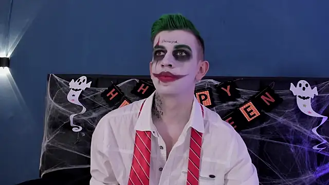 Snapshot of MikaelSlow chatting on October 21, 4:01 am MikaelSlow online show from October 21, 4:01 am