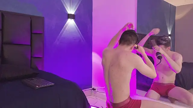 MikaelSlow online show from March 26, 4:33 am