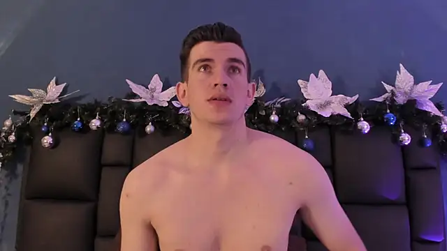 MikaelSlow online show from December 21, 8:20 pm