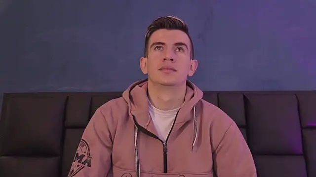 MikaelSlow online show from March 11, 4:17 am