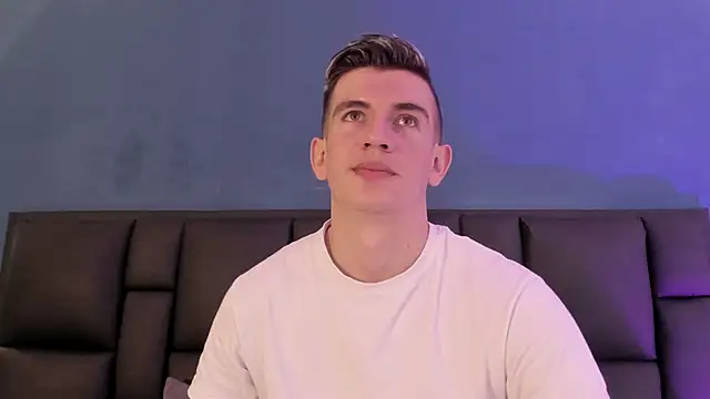 MikaelSlow online show from February 12, 4:01 am