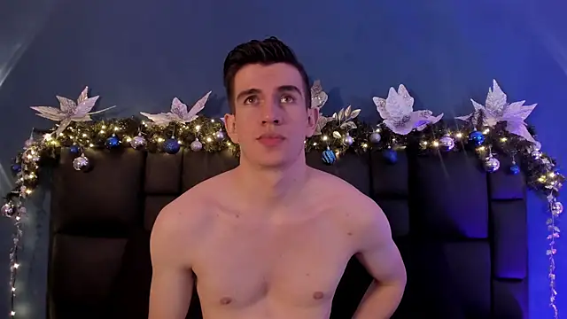 Snapshot of MikaelSlow chatting on November 25, 4:24 am MikaelSlow online show from November 25, 4:24 am