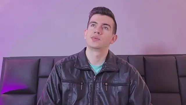 MikaelSlow online show from April 18, 4:26 am