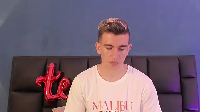 MikaelSlow online show from February 13, 4:34 am