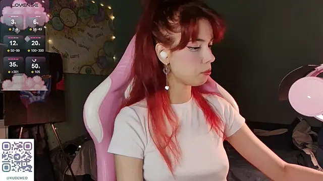 KudeMeows online show from December 2, 4:52 pm