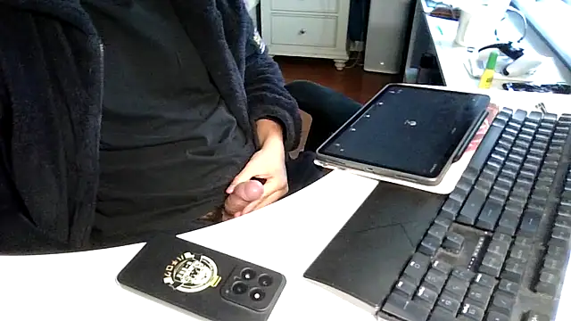 big-pig online show from November 23, 8:02 am