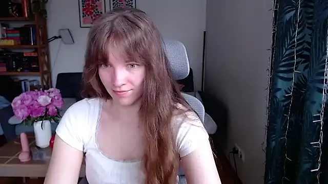 Snapshot of kenzie_x chatting on July 1, 4:35 am kenzie x online show from July 1, 4:35 am
