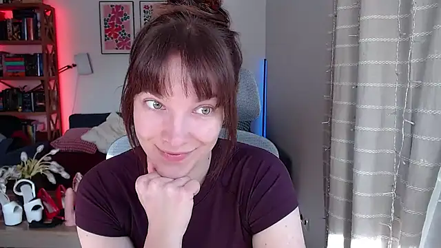 kenzie x online show from March 17, 7:33 am