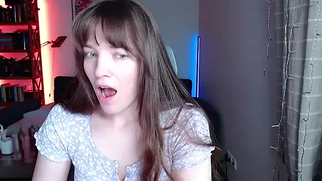 Snapshot of kenzie_x chatting on June 5, 6:40 am kenzie x online show from June 5, 6:40 am