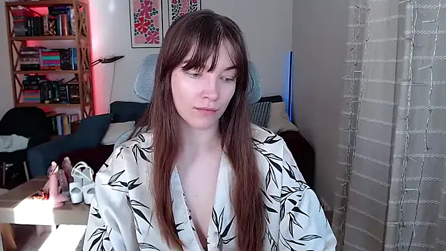 kenzie x online show from April 26, 6:32 am