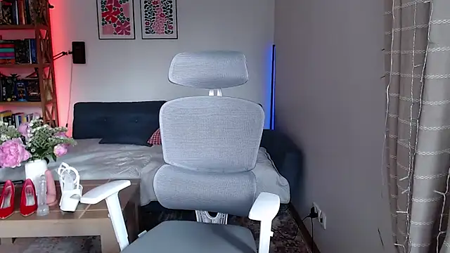kenzie x online show from June 1, 6:24 am