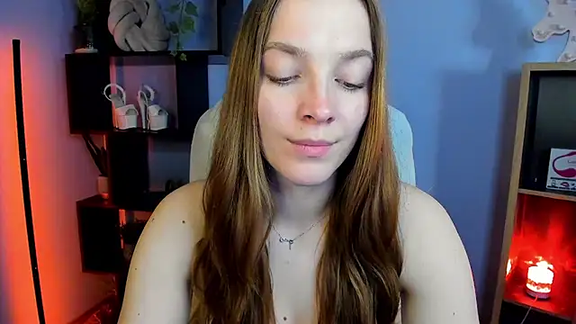 Snapshot of kenzie_x chatting on March 10, 11:55 am kenzie x online show from March 10, 11:55 am