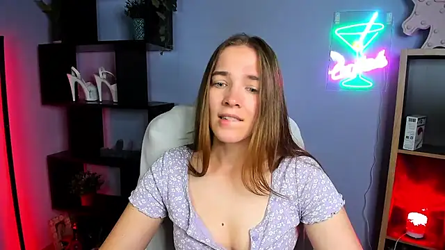 Snapshot of kenzie_x chatting on September 12, 4:23 am kenzie x online show from September 12, 4:23 am