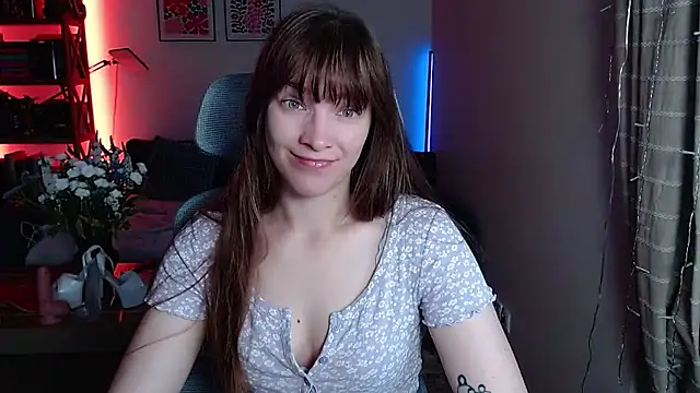Snapshot of kenzie_x chatting on June 16, 4:34 am kenzie x online show from June 16, 4:34 am