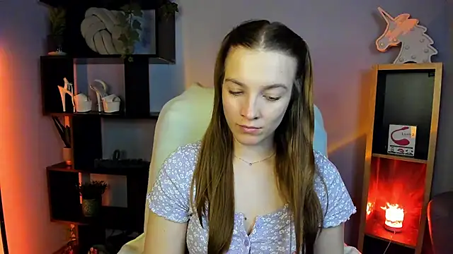 Snapshot of kenzie_x chatting on March 13, 8:48 am kenzie x online show from March 13, 8:48 am