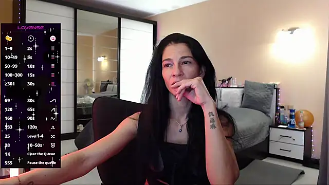 DelicateKiss online show from November 26, 9:31 am