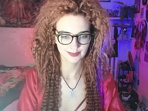 Snapshot of TatianaRomanov chatting on April 11, 8:01 pm TatianaRomanov online show from April 11, 8:01 pm