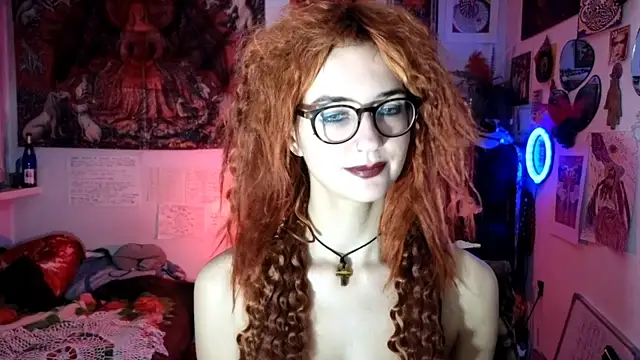 Snapshot of TatianaRomanov chatting on May 24, 7:36 pm TatianaRomanov online show from May 24, 7:36 pm