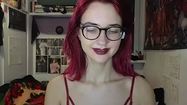 Snapshot of TatianaRomanov chatting on December 4, 9:25 pm TatianaRomanov online show from December 4, 9:25 pm