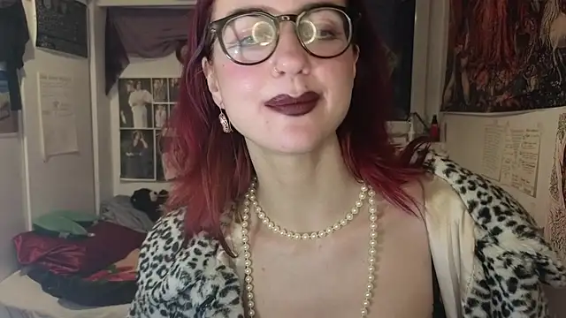 Snapshot of TatianaRomanov chatting on December 20, 8:01 pm TatianaRomanov online show from December 20, 8:01 pm