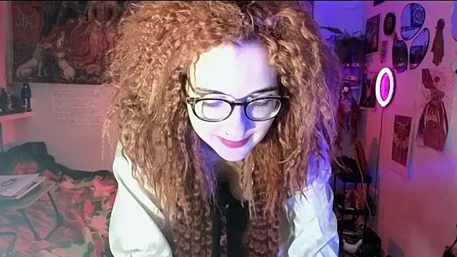 Snapshot of TatianaRomanov chatting on April 13, 8:57 pm TatianaRomanov online show from April 13, 8:57 pm