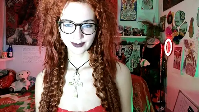 Snapshot of TatianaRomanov chatting on May 15, 8:07 pm TatianaRomanov online show from May 15, 8:07 pm