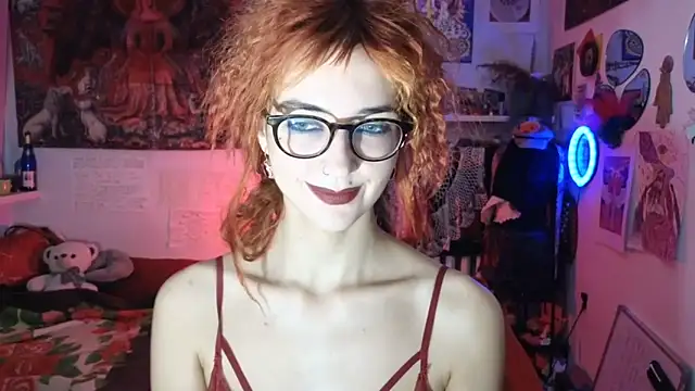 Snapshot of TatianaRomanov chatting on May 21, 7:33 pm TatianaRomanov online show from May 21, 7:33 pm