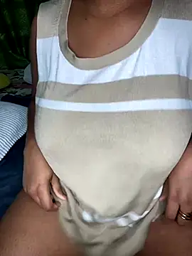 nur lin online show from October 16, 1:03 am