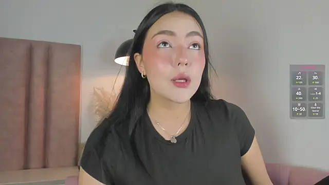 im alejandra  online show from April 23, 4:41 am