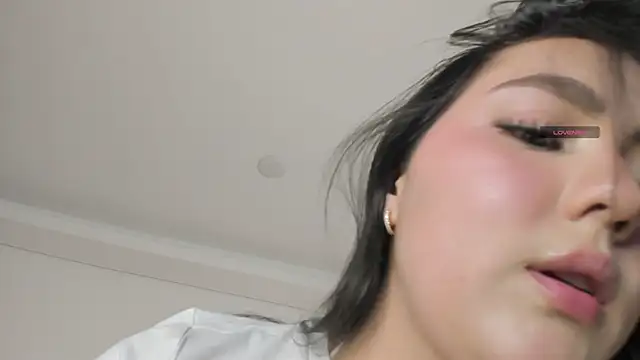 im alejandra  online show from February 27, 4:56 am