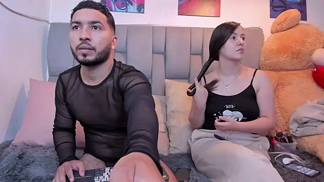 Idara and Edahi01 online show from March 14, 11:00 pm