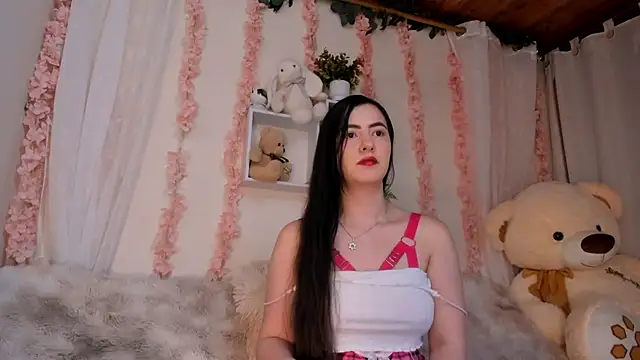 Idara and Edahi01 online show from March 31, 5:15 pm