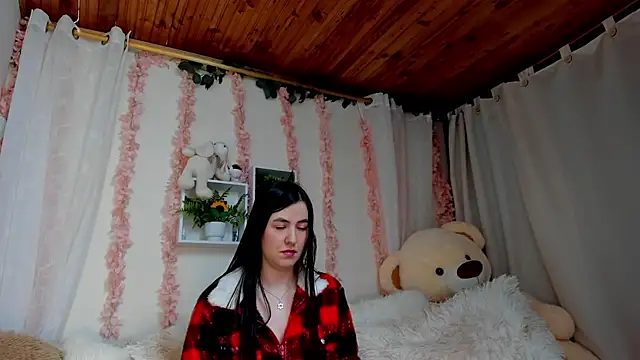 Idara and Edahi01 online show from November 11, 1:28 pm