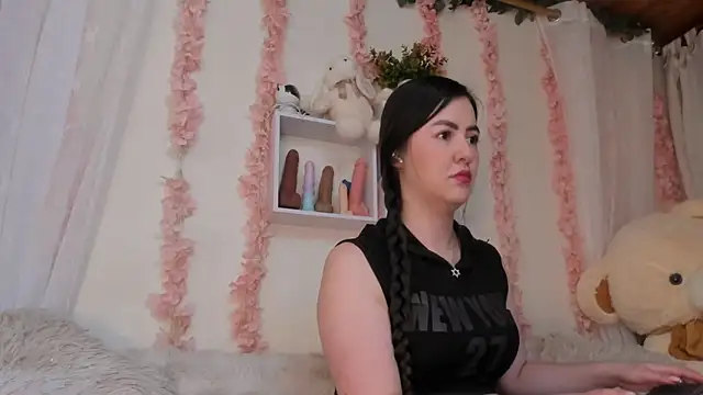 Idara and Edahi01 online show from March 19, 12:21 am