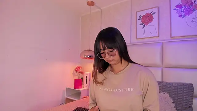Aily Yozuko online show from June 20, 2:38 am