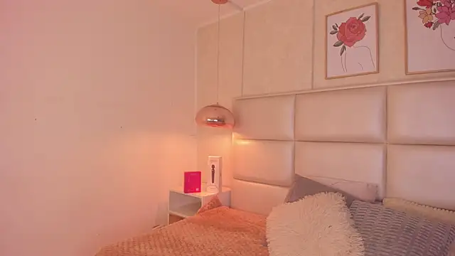 Aily Yozuko online show from April 12, 2:37 am