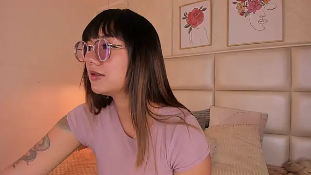 Aily Yozuko online show from March 31, 2:13 am