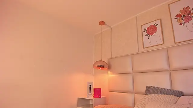 Snapshot of Aily_Yozuko chatting on January 15, 2:37 am Aily Yozuko online show from January 15, 2:37 am