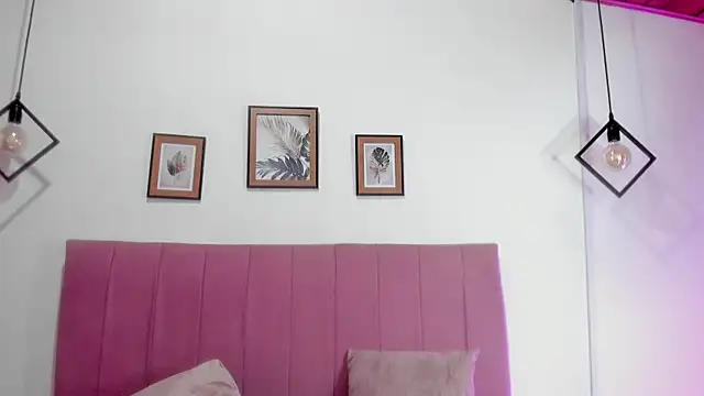 Snapshot of GENNESIS_LOVE chatting on September 13, 3:17 am GENNESIS LOVE online show from September 13, 3:17 am