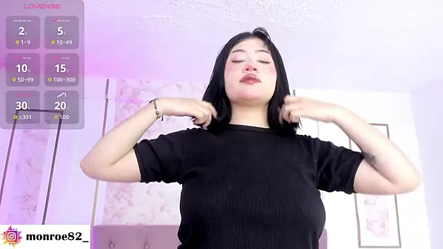GENNESIS LOVE online show from April 25, 3:09 am