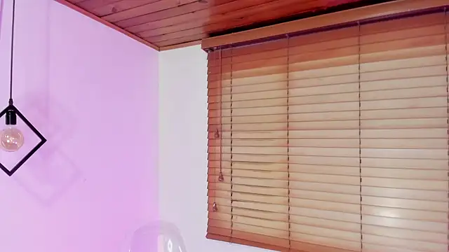 GENNESIS LOVE online show from December 23, 4:12 am