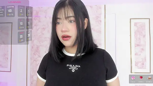 Snapshot of GENNESIS_LOVE chatting on June 17, 4:01 am GENNESIS LOVE online show from June 17, 4:01 am