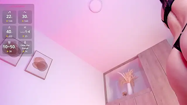 Mia 222 online show from April 5, 10:55 am